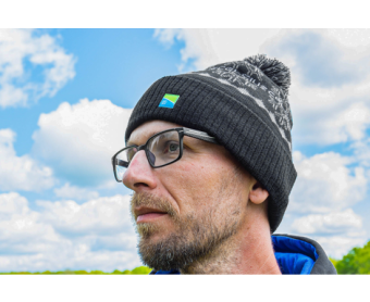 Водонепроницаемая шапка с помпоном Preston Celcius Waterproof Bobble